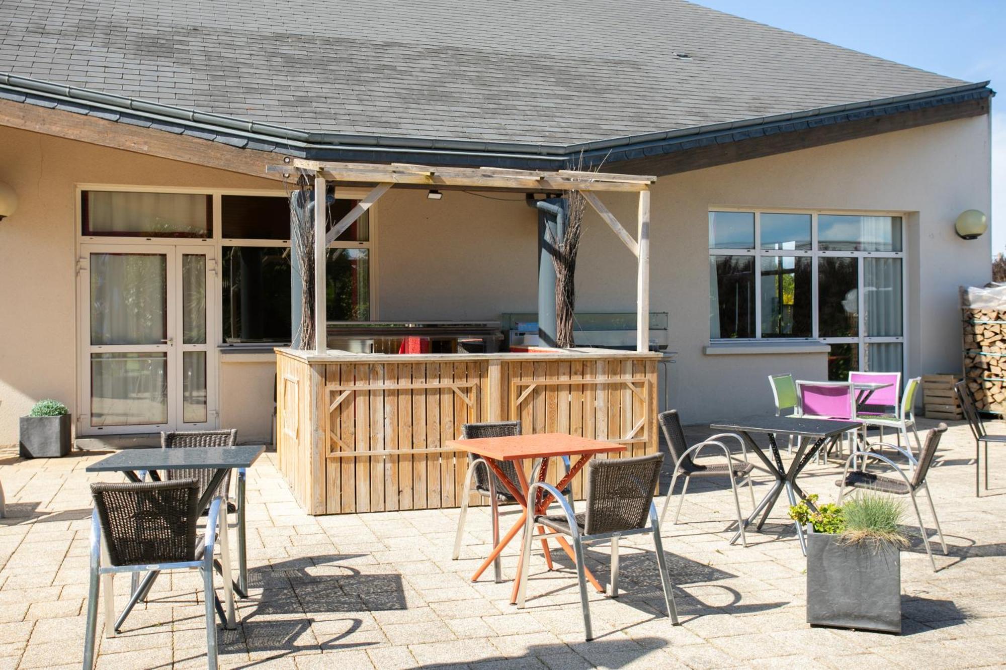Logis, Hotel Au Chene Vert Plérin Buitenkant foto